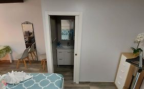 Apartamento Con Patio Cerca De La Playa